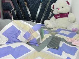 cummylove Live Webcam on CamSoda