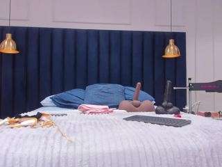 mandybunny's CamSoda show and profile