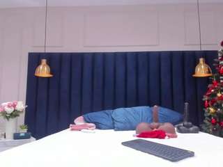 Live webcam model mandybunny on Soda Cams