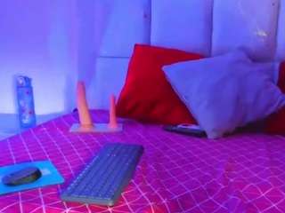  shantal-james chat room