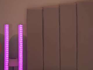 vickysecret's live room