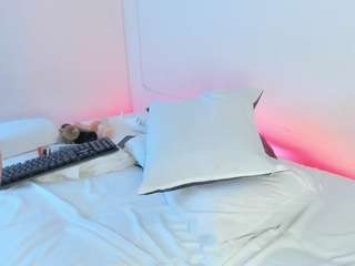emma-nova Live Webcam on CamSoda