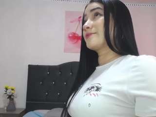 emmilysanderss chat room