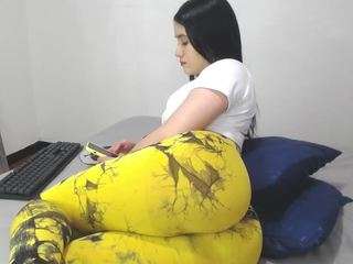  emmilysanderss chat room