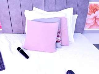 lunaleee live webcam show
