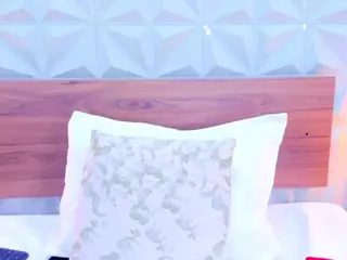 LUNALEEE's Live Sex Cam Show