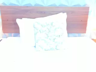 LUNALEEE's Live Sex Cam Show