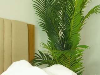 valery-swan webcam model