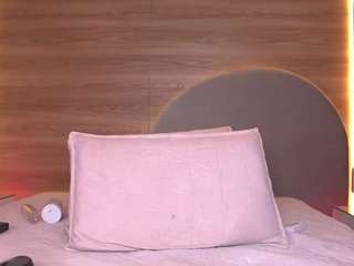 violeta-evanz, recent webcam model, live from Camsoda