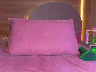violeta-evanz's live room