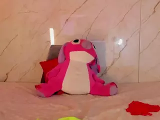 Evonye's Live Sex Cam Show