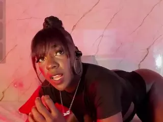 Evonye's Live Sex Cam Show