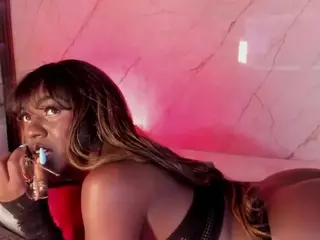 Evonye's Live Sex Cam Show