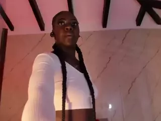 Evonye's Live Sex Cam Show