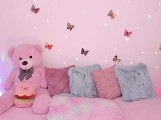 Live webcam model zaratorres on Soda Cams