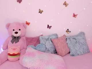 zaratorres live cam profile