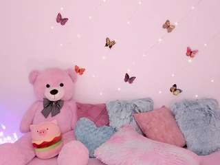 zaratorres's CamSoda show and profile