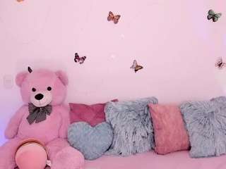 zara torres live cam preview