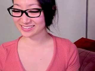 mysweetsofie's CamSoda show and profile