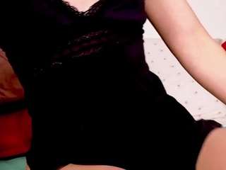 mysweetsofie Live Webcam on CamSoda