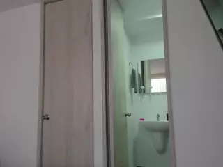 candy-sam28's Live Sex Cam Show