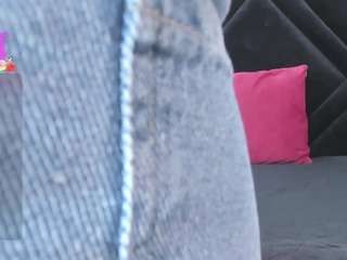 cristallrose69's CamSoda show and profile