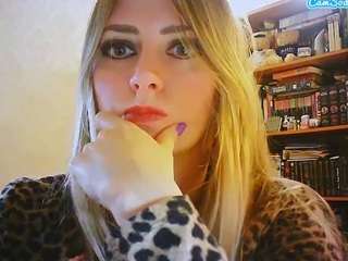 hey-nikki webcam