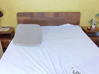 bootyliciousss's Live Sex Cam Show