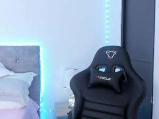 nicolepowell Live Webcam on CamSoda