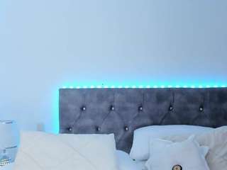 nicolepowell Live Webcam on CamSoda