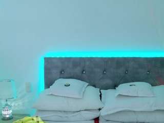 Live webcam model nicolepowell on Soda Cams