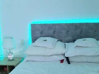 Live webcam model nicolepowell on Soda Cams