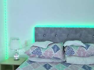 Live webcam model nicolepowell on Soda Cams