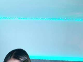 nicolepowell's live room
