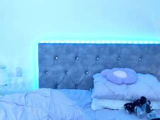 nicolepowell's live room
