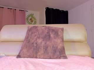 latinwondercockts live webcam show