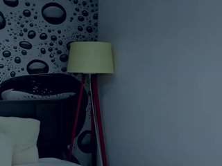 almafancy's CamSoda show and profile