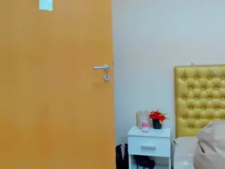 almafancy's Live Sex Cam Show