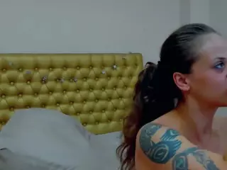 almafancy's Live Sex Cam Show