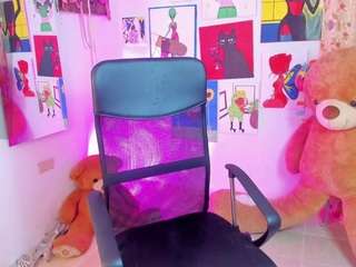 lolaonline's live room