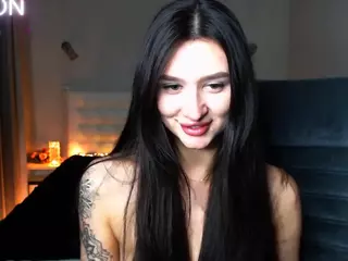 veronica-larson's Live Sex Cam Show