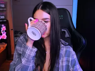 veronica-larson's Live Sex Cam Show