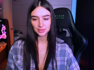 veronica-larson's Live Sex Cam Show