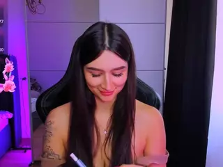 veronica-larson's Live Sex Cam Show
