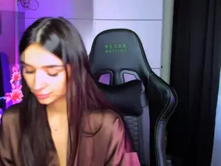 veronica-larson's Live Sex Cam Show