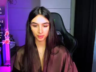 veronica-larson's Live Sex Cam Show