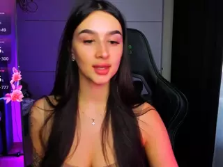 veronica-larson's Live Sex Cam Show