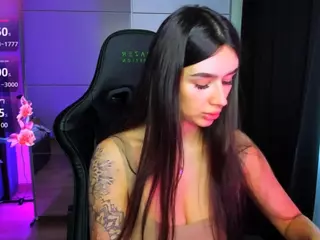 veronica-larson's Live Sex Cam Show
