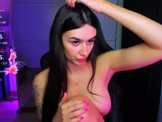 veronica-larson's Live Sex Cam Show
