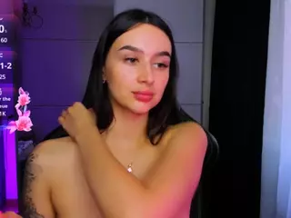 veronica-larson's Live Sex Cam Show